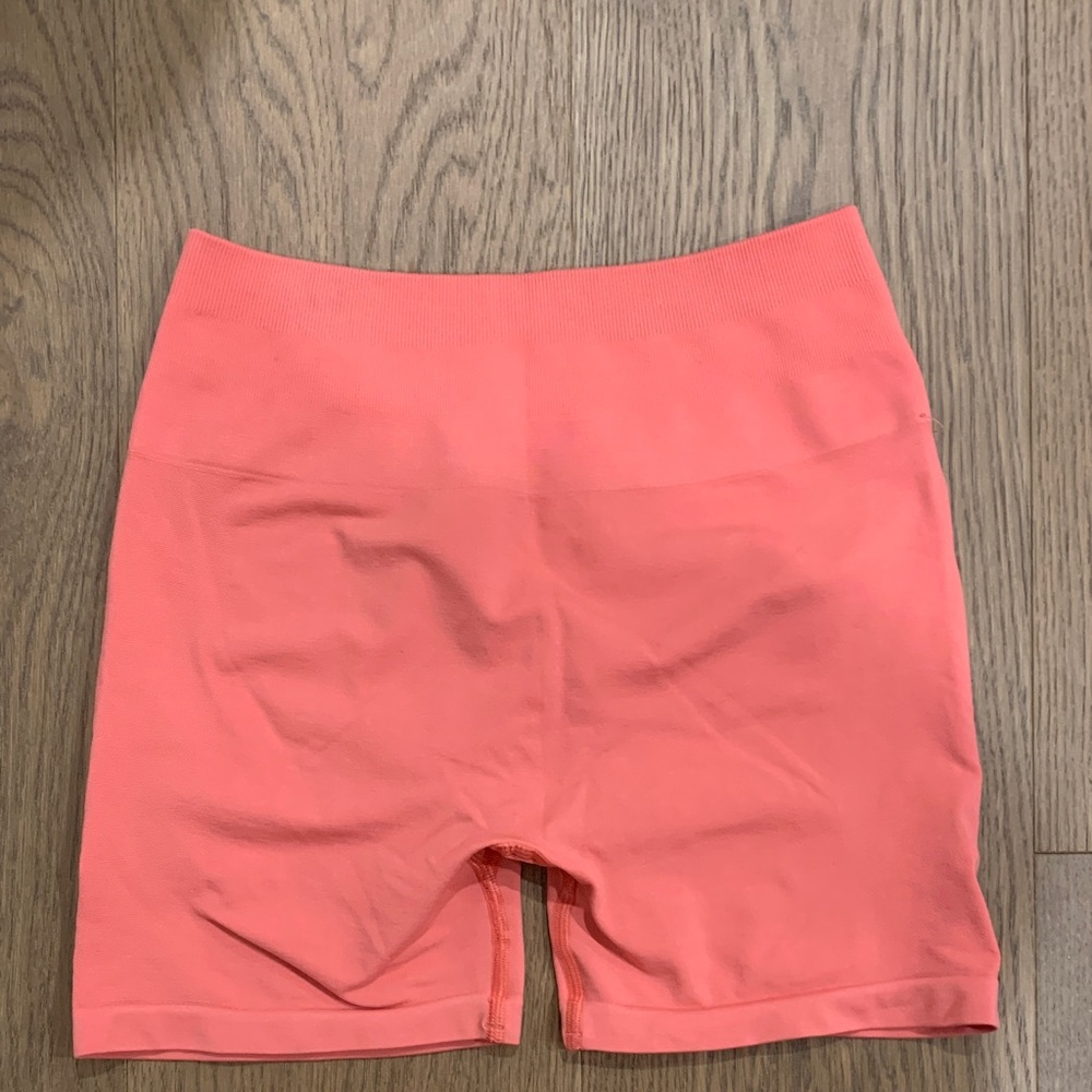 Alphalete Women's Vibrant Coral Bike Shorts